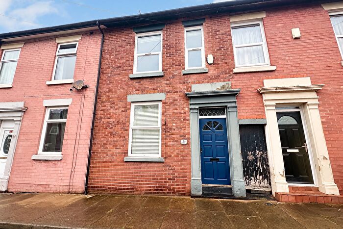 3 Bedroom Terraced House For Sale In Ashton-On-Ribble, Preston, PR2
