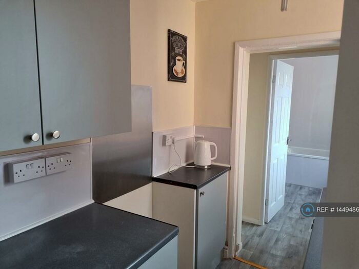 2 Bedroom Flat To Rent In Egerton Court, Barrow-In-Furness, LA14
