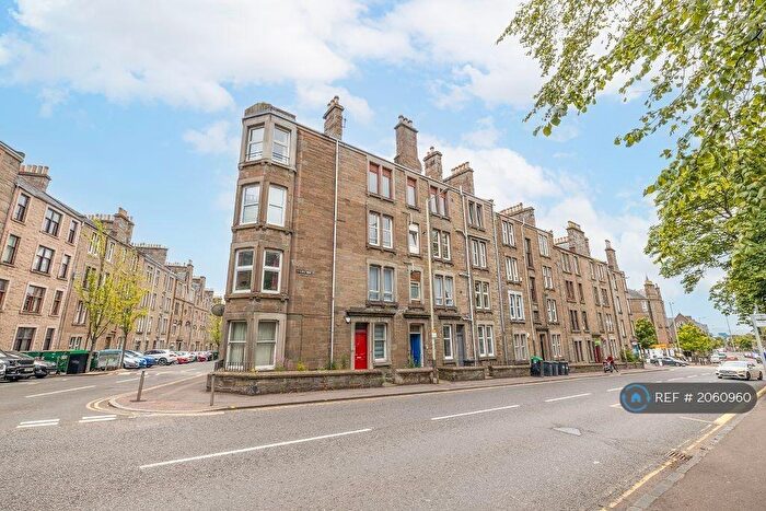 2 Bedroom Flat To Rent In Pitkerro Road, Dundee, DD4