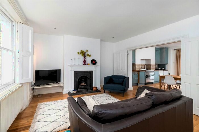 2 Bedroom Flat To Rent In Northchurch Road, London, N1