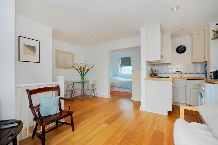 1 Bedroom Flat To Rent In Ifield Road Chelsea, SW10