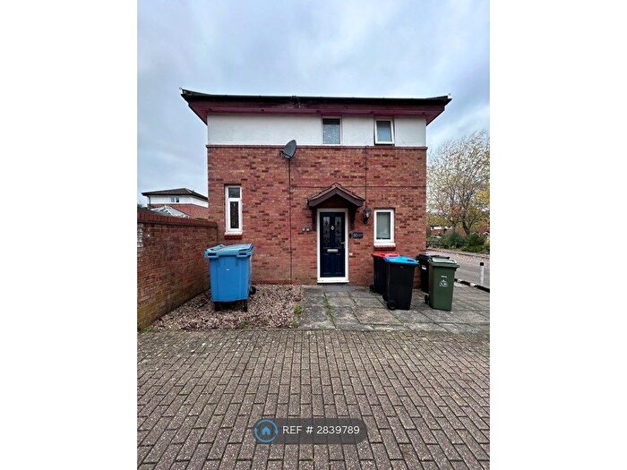 2 Bedroom Detached House To Rent In Kepwick, Two Mile Ash, Milton Keynes, MK8