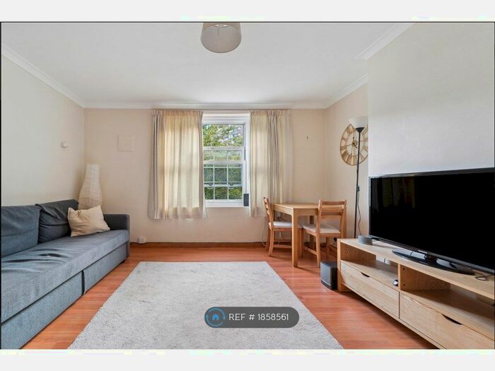 1 Bedroom Flat To Rent In Aird House, London, SE1