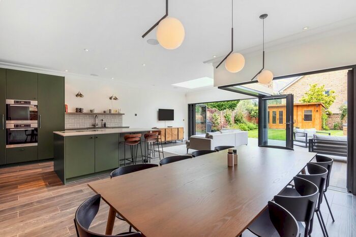 5 Bedroom Detached House To Rent In Palace Road, East Molesey, KT8