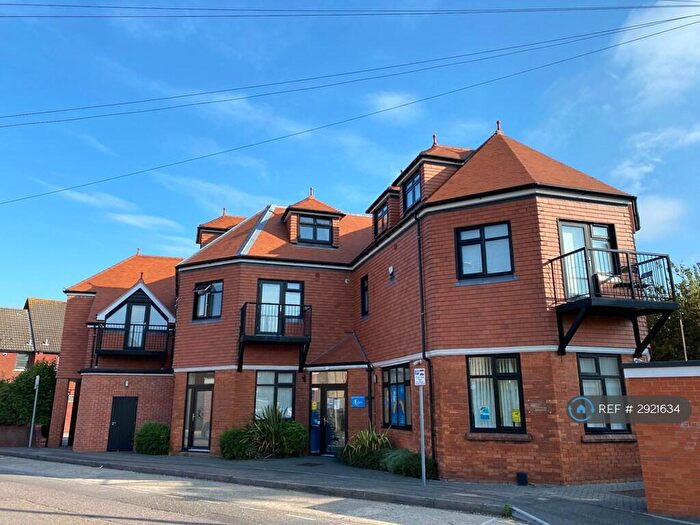 1 Bedroom Flat To Rent In Capstone Road, Bournemouth, BH8