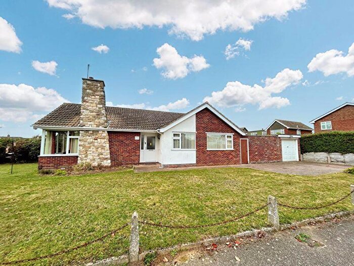 3 Bedroom Detached Bungalow For Sale In Marine Close, Gorleston, NR31