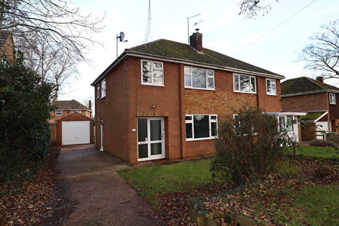 3 Bedroom Semi Detached House To Rent In High Street, Caythorpe, NG32