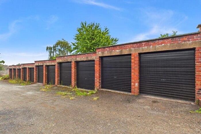 Garage / Parking To Rent In The Broadway, Stourbridge, DY8