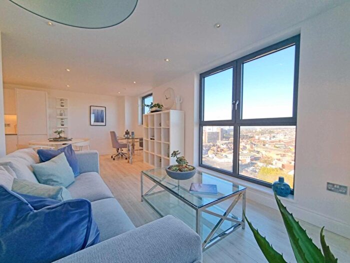 2 Bedroom Apartment To Rent In Winerack Apartments, Key Street, Ipswich, IP4