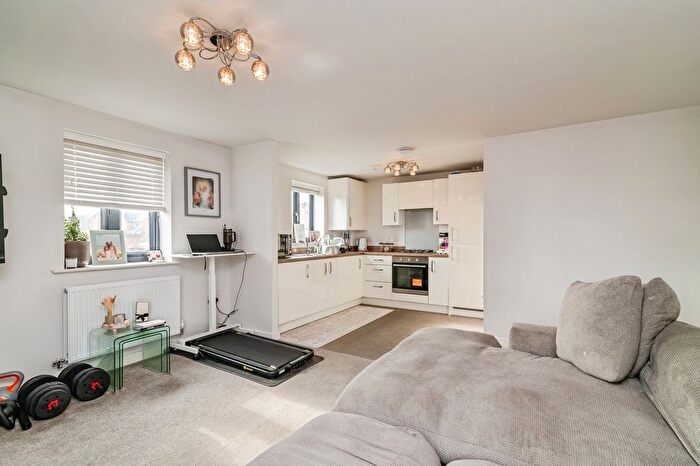 2 Bedroom Flat For Sale In Weightman Avenue, Gedling, Nottingham, Nottinghamshire, NG4