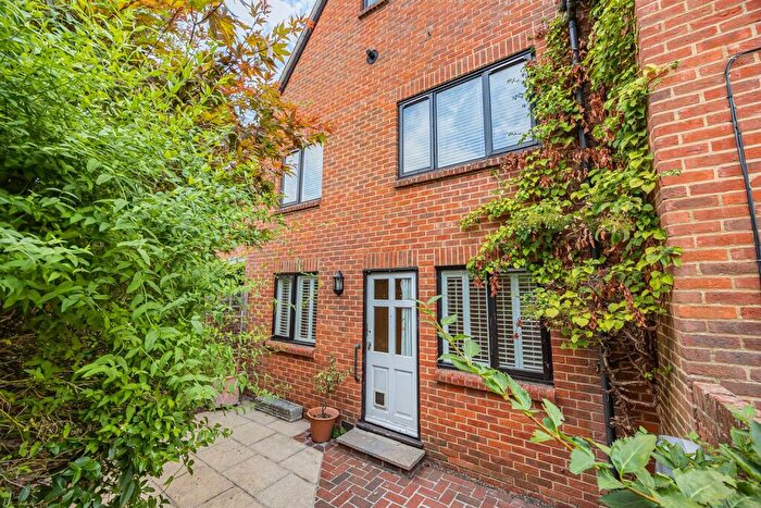 3 Bedroom House For Sale In Central Henley On Thames, RG9