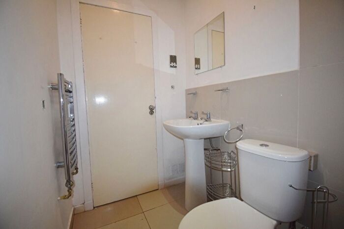 1 Bedroom Flat To Rent In Hartington Road, West End, Aberdeen, AB10