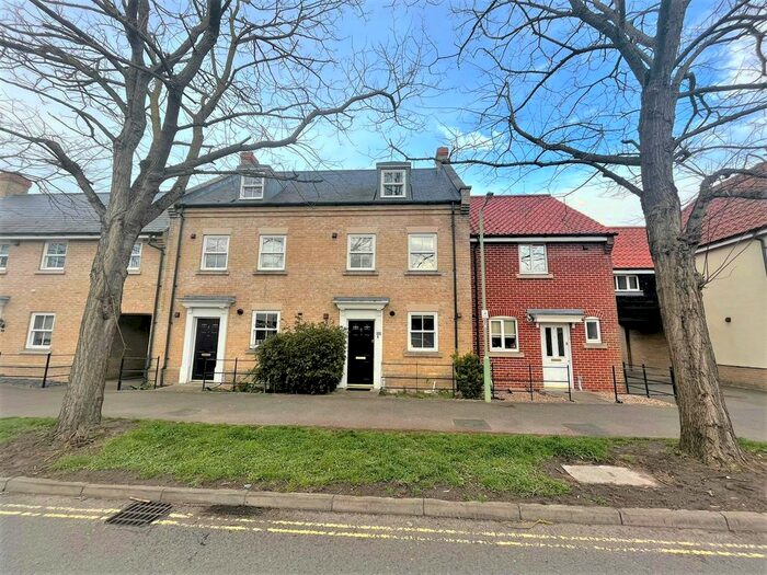 3 Bedroom Property To Rent In Spring Lane, Bury St. Edmunds, IP33