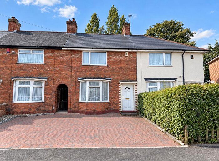 3 Bedroom End Of Terrace House For Sale In Chingford Road, Kingstanding, Birmingham, B44