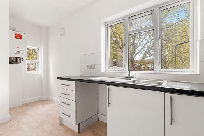 1 Bedroom Flat To Rent In Hackney Road, St Leonard Shoreditch, E2