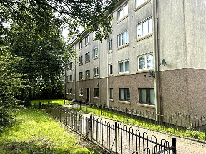 2 Bedroom Flat To Rent In Keal Avenue, Knightswood, Glasgow, G15