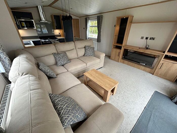 2 Bedroom Mobile/park Home For Sale In Gatebeck Holiday Park, Gatebeck Road, Kendal, LA8
