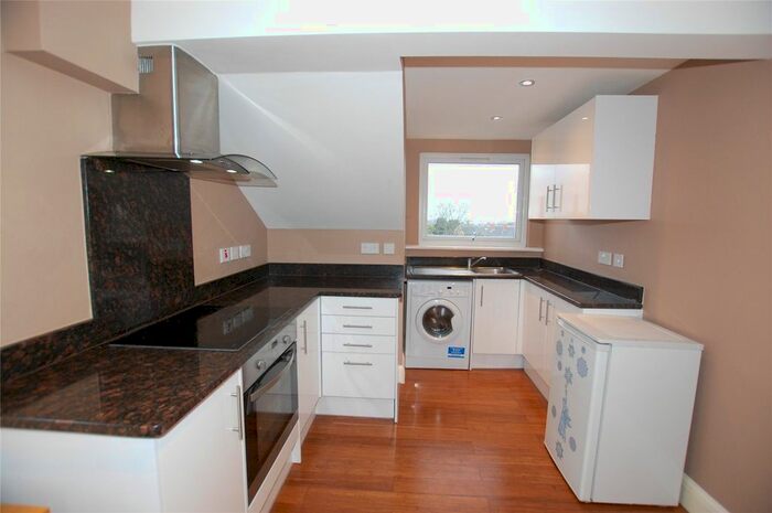 2 Bedroom Flat To Rent In London Road, Croydon, CR0