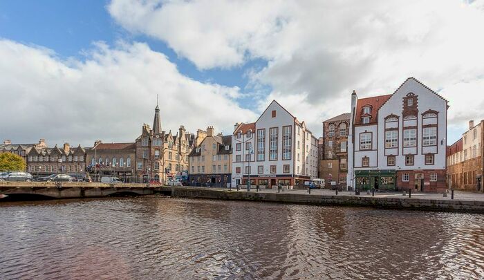 2 Bedroom Flat For Sale In The Shore, Edinburgh, EH6