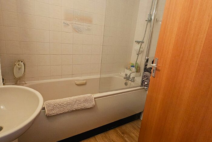 1 Bedroom Flat For Sale In Collingwood Close, Eastbourne, BN23