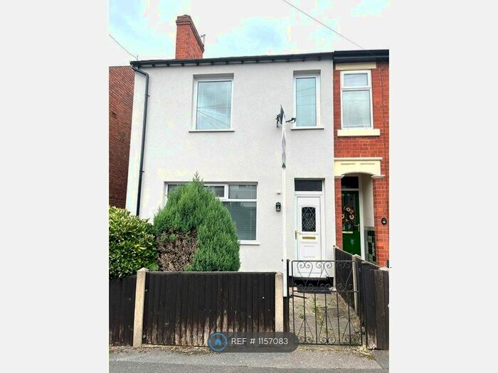 3 Bedroom Semi-Detached House To Rent In Rutland Street, Mansfield, NG18
