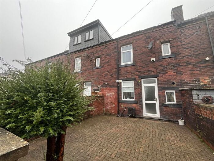 3 Bedroom Terraced House For Sale In Woodside Road, Wyke, Bradford, BD12