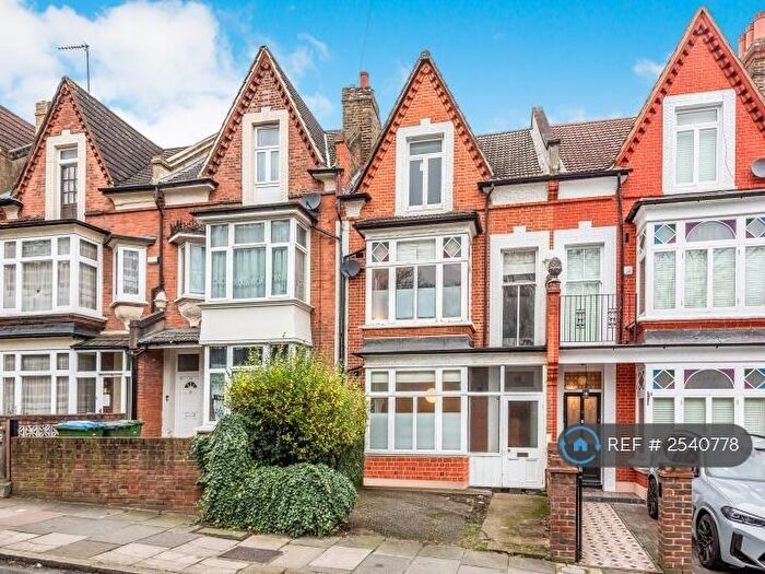 4 Bedroom Terraced House To Rent In Wellington Gardens, London, SE7