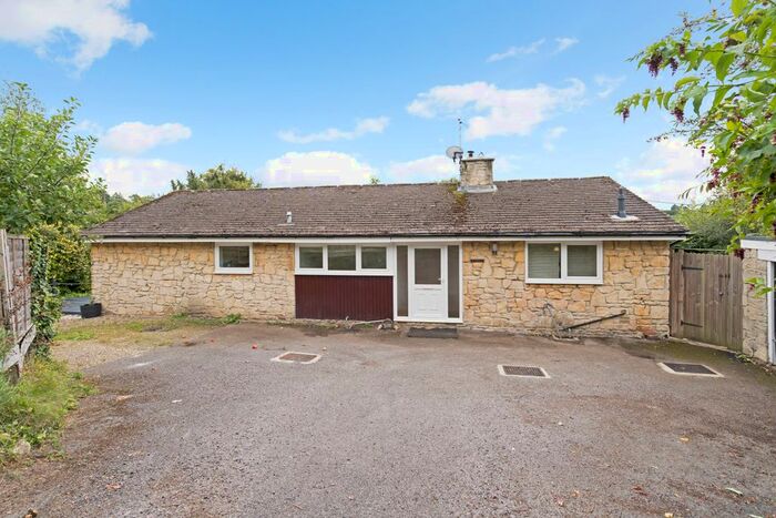 4 Bedroom Detached Bungalow For Sale In Mollington, Banbury, OX17