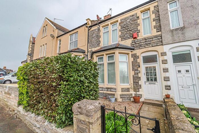 3 Bedroom Terraced House For Sale In Kingsland Crescent, Barry, CF63