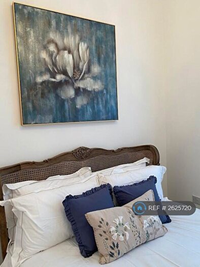 1 Bedroom Flat To Rent In Oriental Place, Brighton, BN1