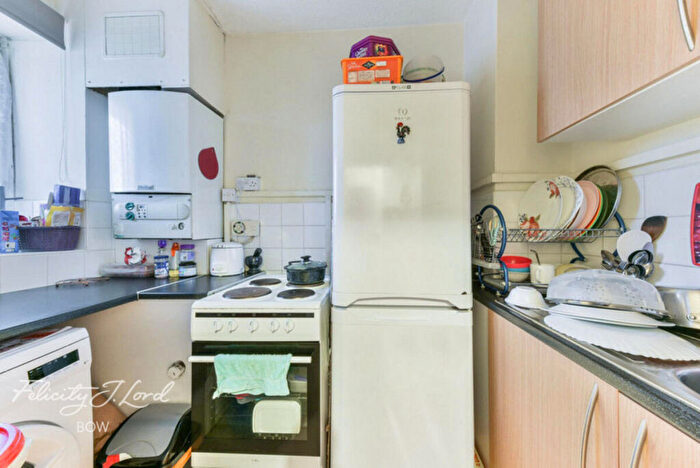 1 Bedroom Flat For Sale In Tent Street, London, E1