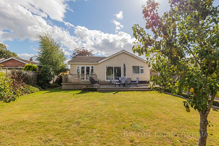 3 Bedroom Detached Bungalow For Sale In Main Road, Rollesby, NR29