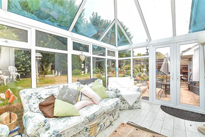 3 Bedroom Detached Bungalow For Sale In Well Road, Bognor Regis, West Sussex, PO21