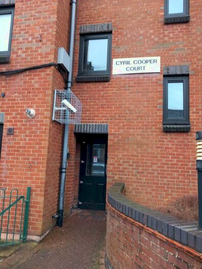 1 Bedroom Flat To Rent In Cyril Cooper Court, Grimsby, Lincolnshire, DN32