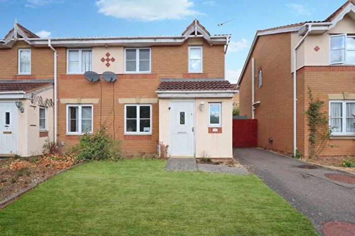 3 Bedroom House For Sale In Packer Road, Kettering, NN15