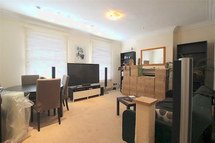 2 Bedroom Apartment To Rent In Venetia Road, London, N4