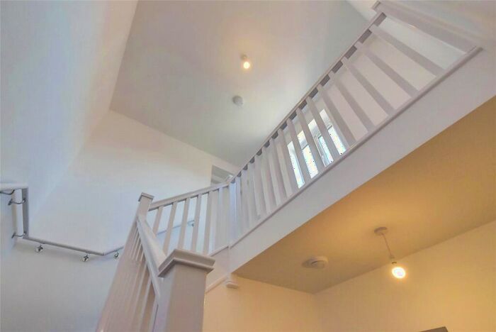 1 Bedroom Flat To Rent In Hallgate, Cottingham, East Yorkshire, HU16