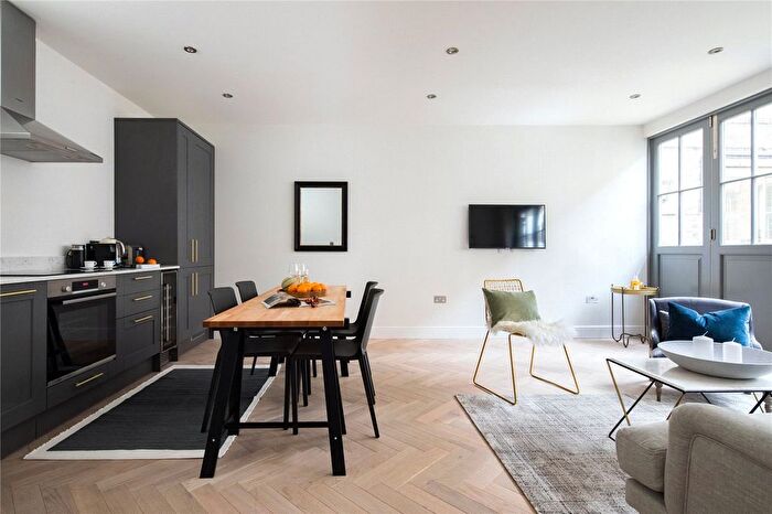 3 Bedroom Mews To Rent In Rainsford Street, Hyde Park, W2
