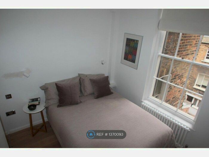 1 Bedroom Flat To Rent In Alderney Street, London, SW1V