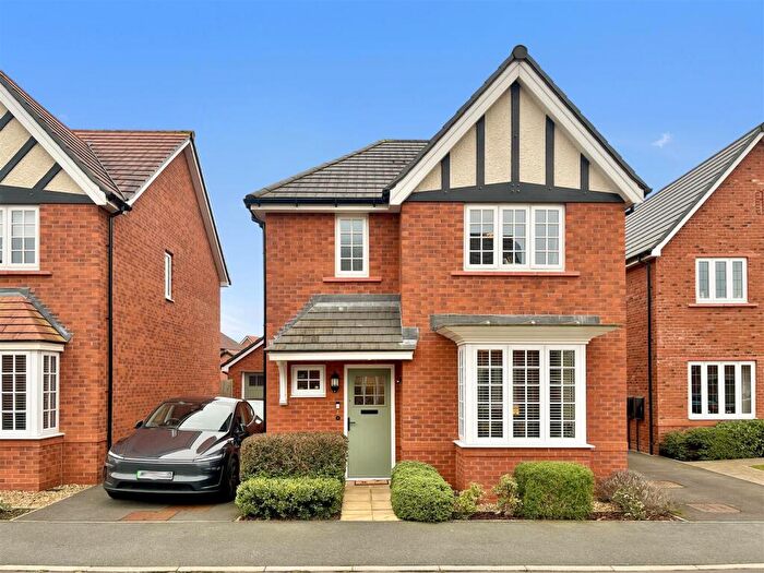 3 Bedroom Detached House For Sale In Violet Way, Holmes Chapel, Crewe, CW4