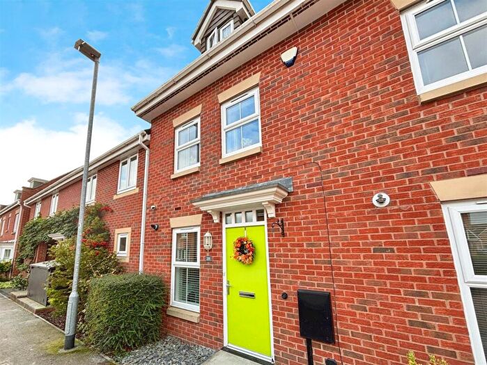 3 Bedroom Terraced House For Sale In Mellors Road, Edwinstowe, Mansfield, NG21