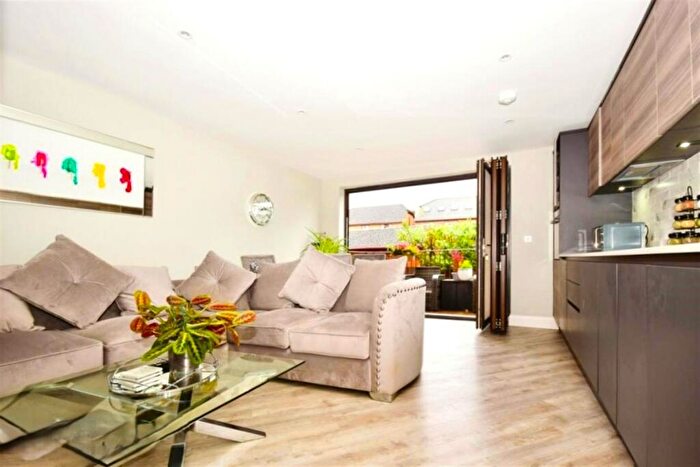 2 Bedroom Apartment To Rent In High Road, Benfleet, SS7