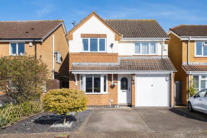 4 Bedroom Detached House For Sale In Rowan Way, Cranfield, Bedford, MK43