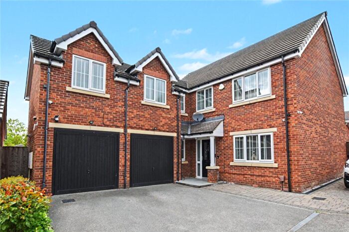 5 Bedroom Detached House For Sale In Barrowby Gardens, Leeds, West Yorkshire, LS15