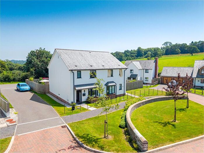 3 Bedroom Semi-Detached House For Sale In Fortescue Drive, Filleigh, EX32