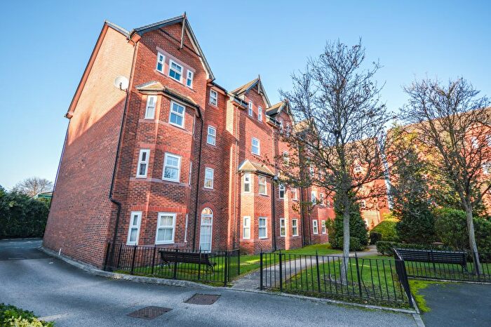 2 Bedroom Flat To Rent In New Copper Moss, Altrincham, WA15