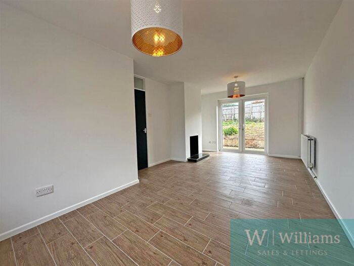 2 Bedroom Detached Bungalow For Sale In Woodhall Drive, Sandown, PO36