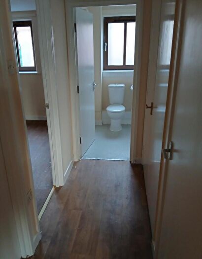 1 Bedroom Flat To Rent In Double Street, Spalding, Lincolnshire, PE11