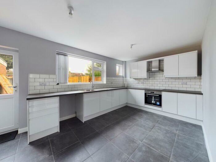 3 Bedroom Terraced House To Rent In Lentons Lane, Aldermans Green, Coventry, West Midlands, CV2