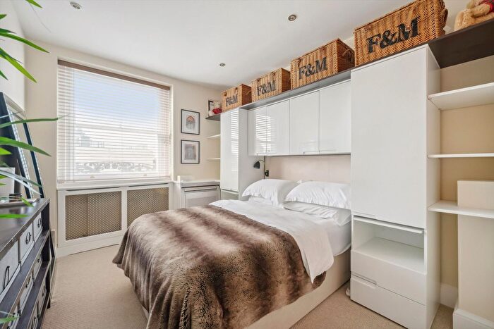 2 Bedroom Flat To Rent In Queen's Gate, London, SW7